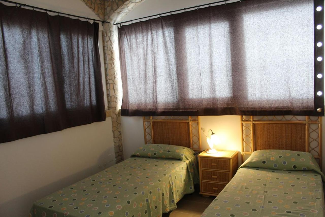 Villa Simonetta Alliste Bagian luar foto