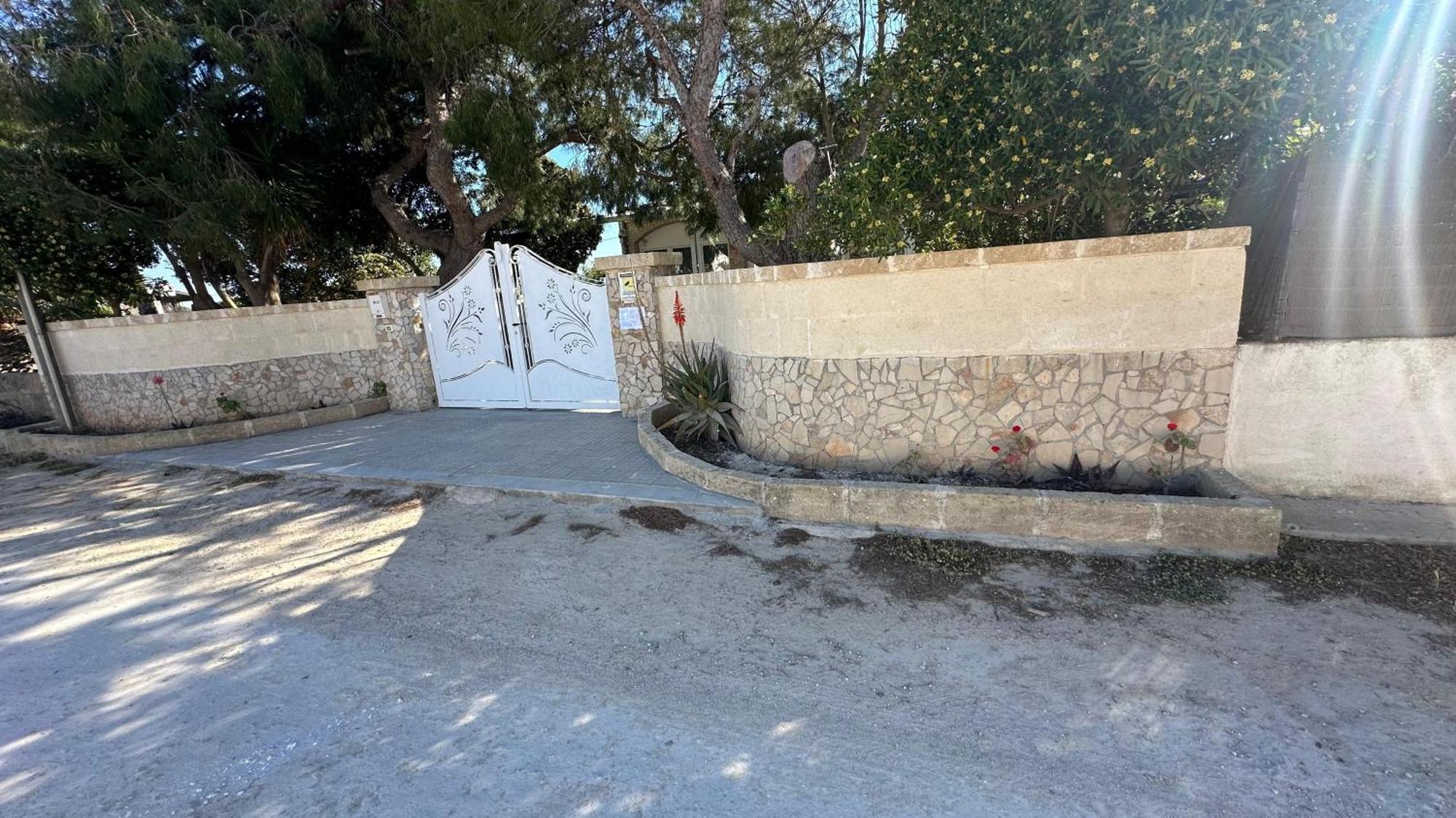 Villa Simonetta Alliste Bagian luar foto
